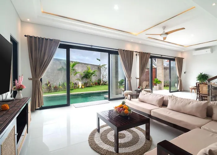 Nia Gray 1 Seminyak