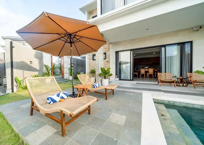Nia Gray 1 Villa